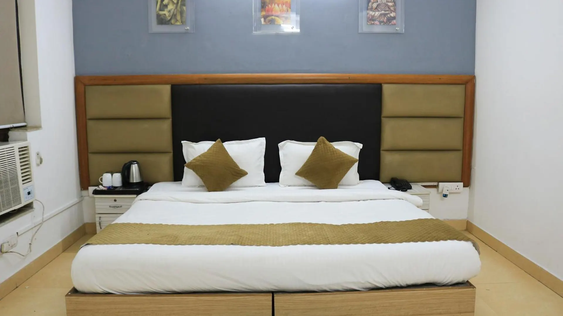 Hotel Vinayak Stay Sector 43 Gurgaon