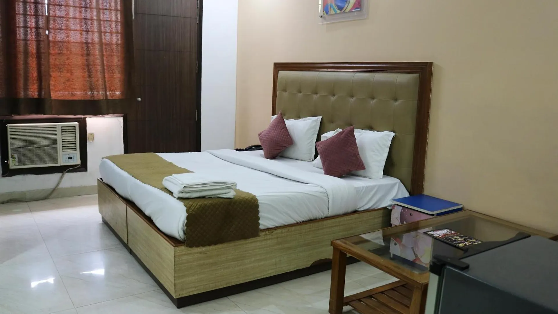 Vinayak Stay Sector 43 Gurgaon Hotel
