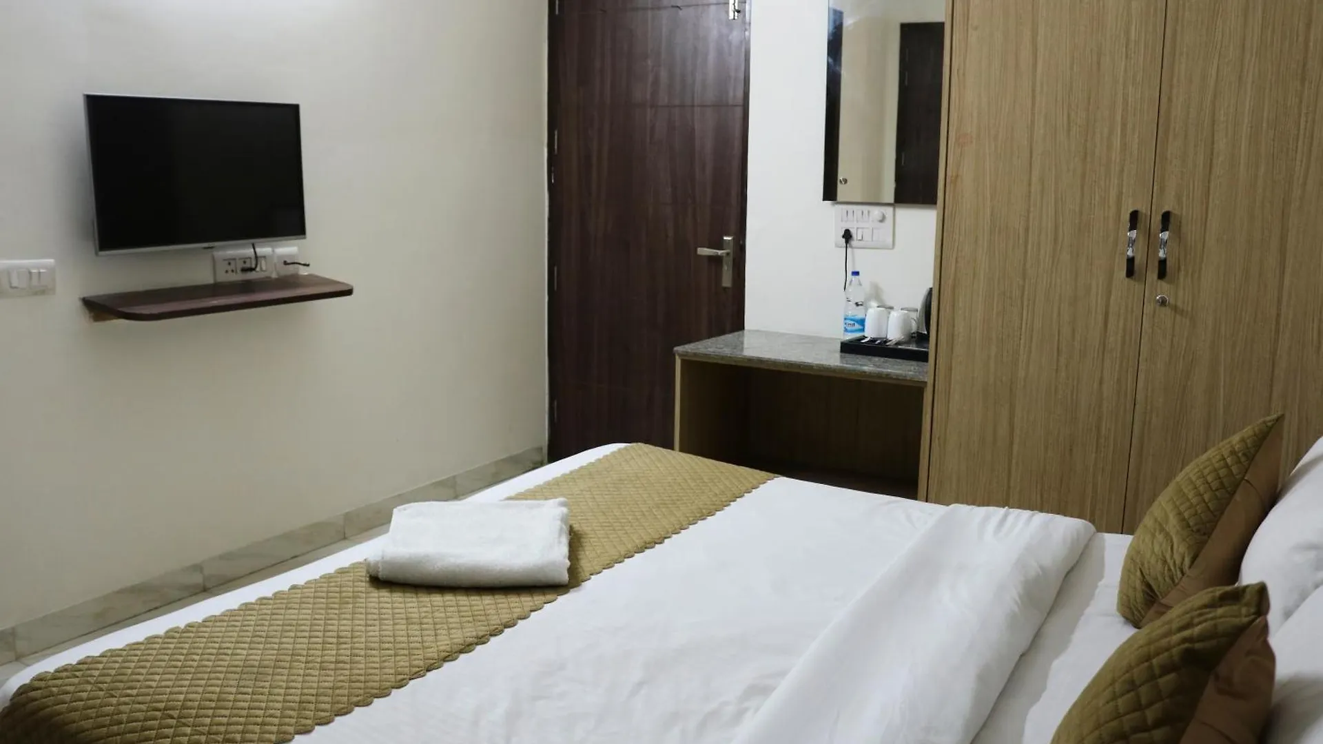 Vinayak Stay Sector 43 Gurgaon 3*,  Indien