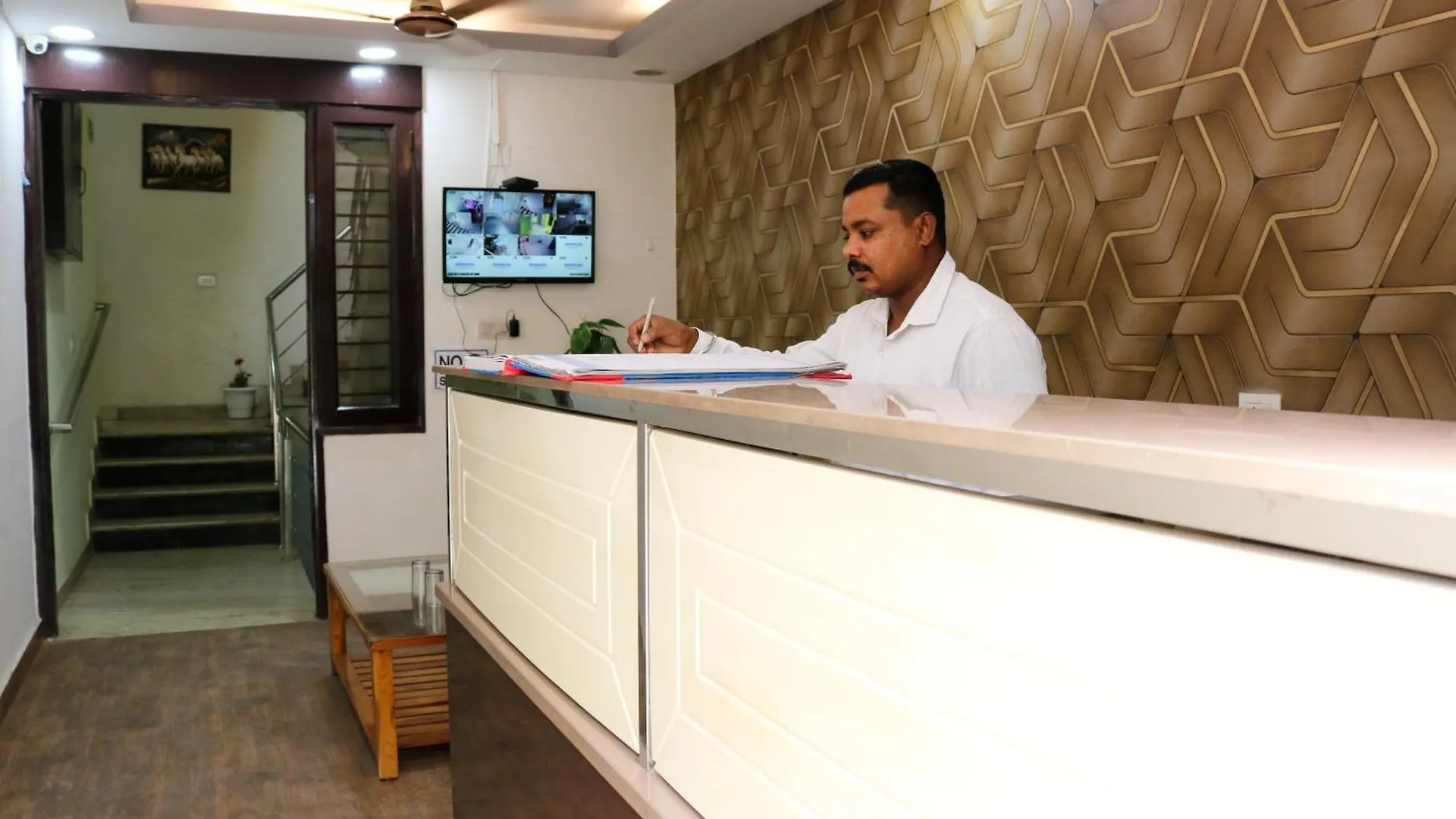 Vinayak Stay Sector 43 Gurgaon 3*,